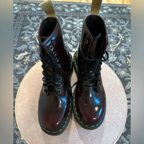 Vegan 1460 Dr. Martins cherry red - Picture 2 of 9